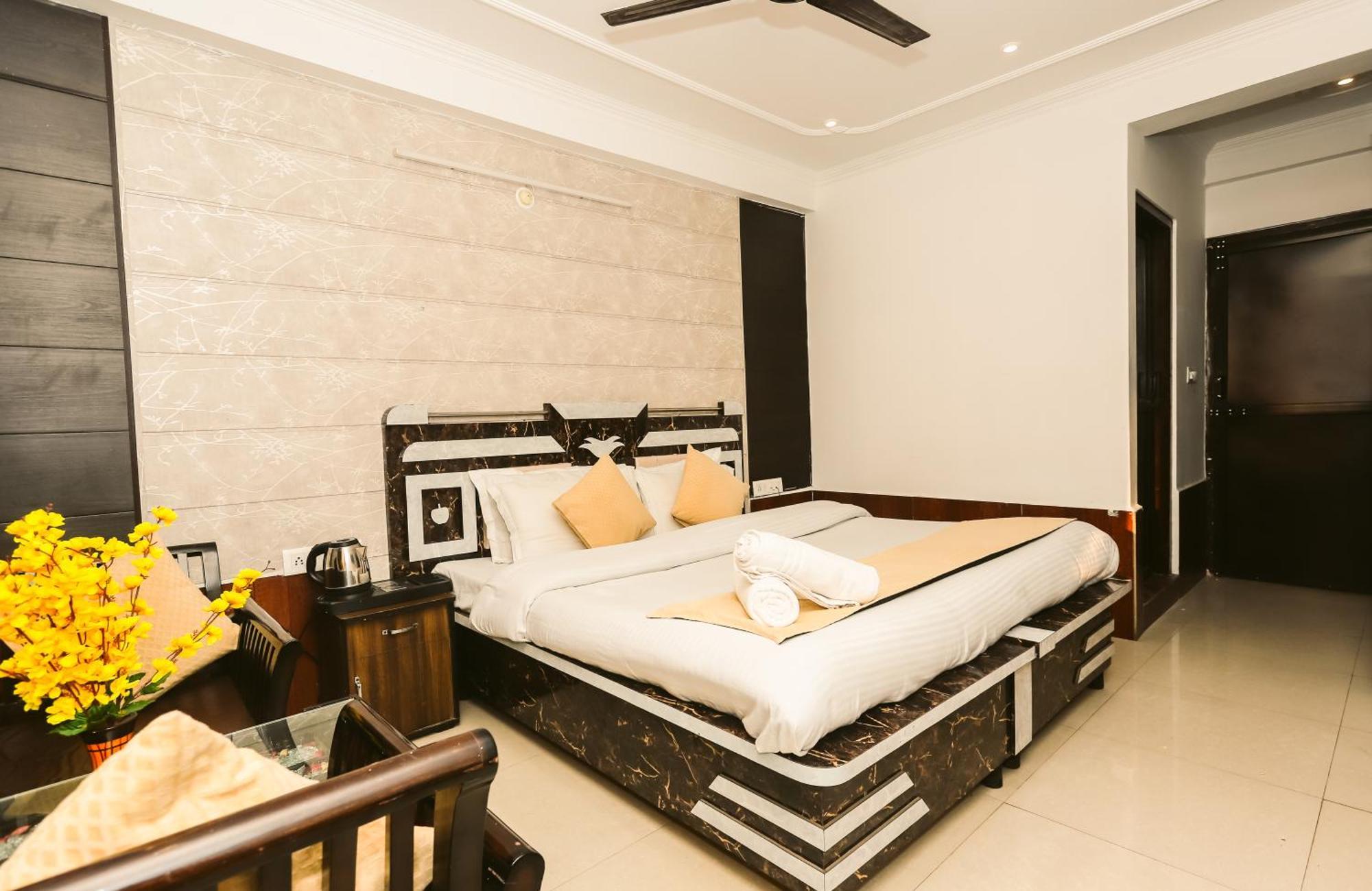 Mirage Grand Hotell McLeod Ganj Exteriör bild